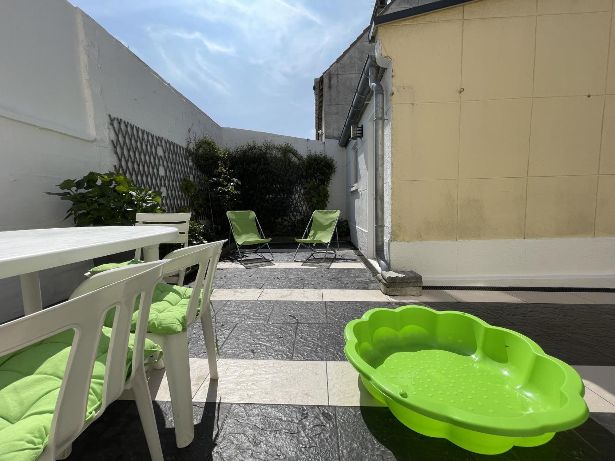 Holiday home Maison 3 Chambres, Avec Terrasse Au Calme Et A 8mn A Pied ! Mers-les-Bains